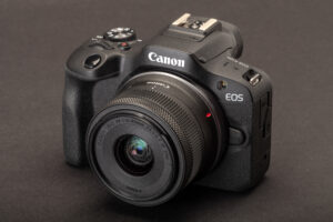 canon eos r100